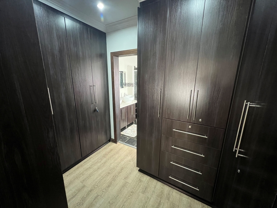 3 Bedroom Property for Sale in Wilkoppies North West